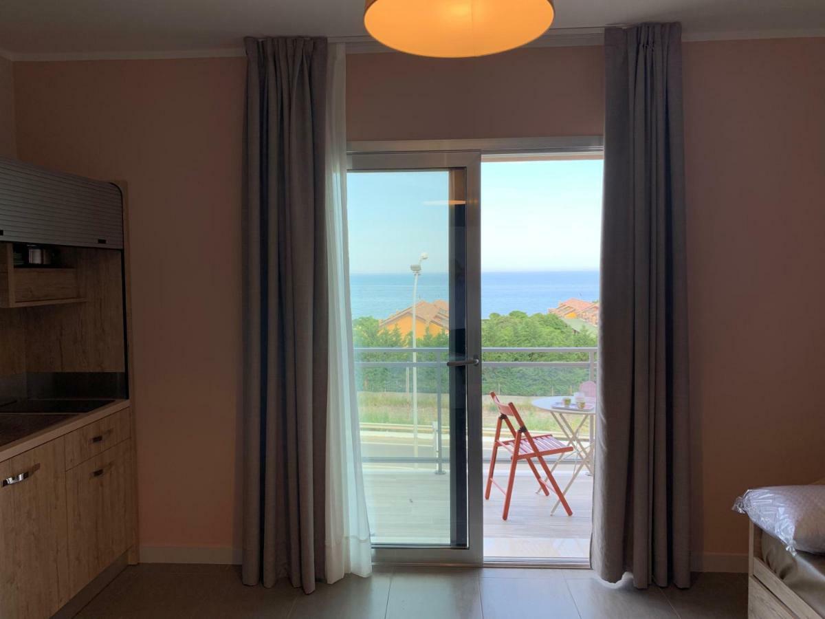 Red'S Apartments Torre Melissa Dış mekan fotoğraf